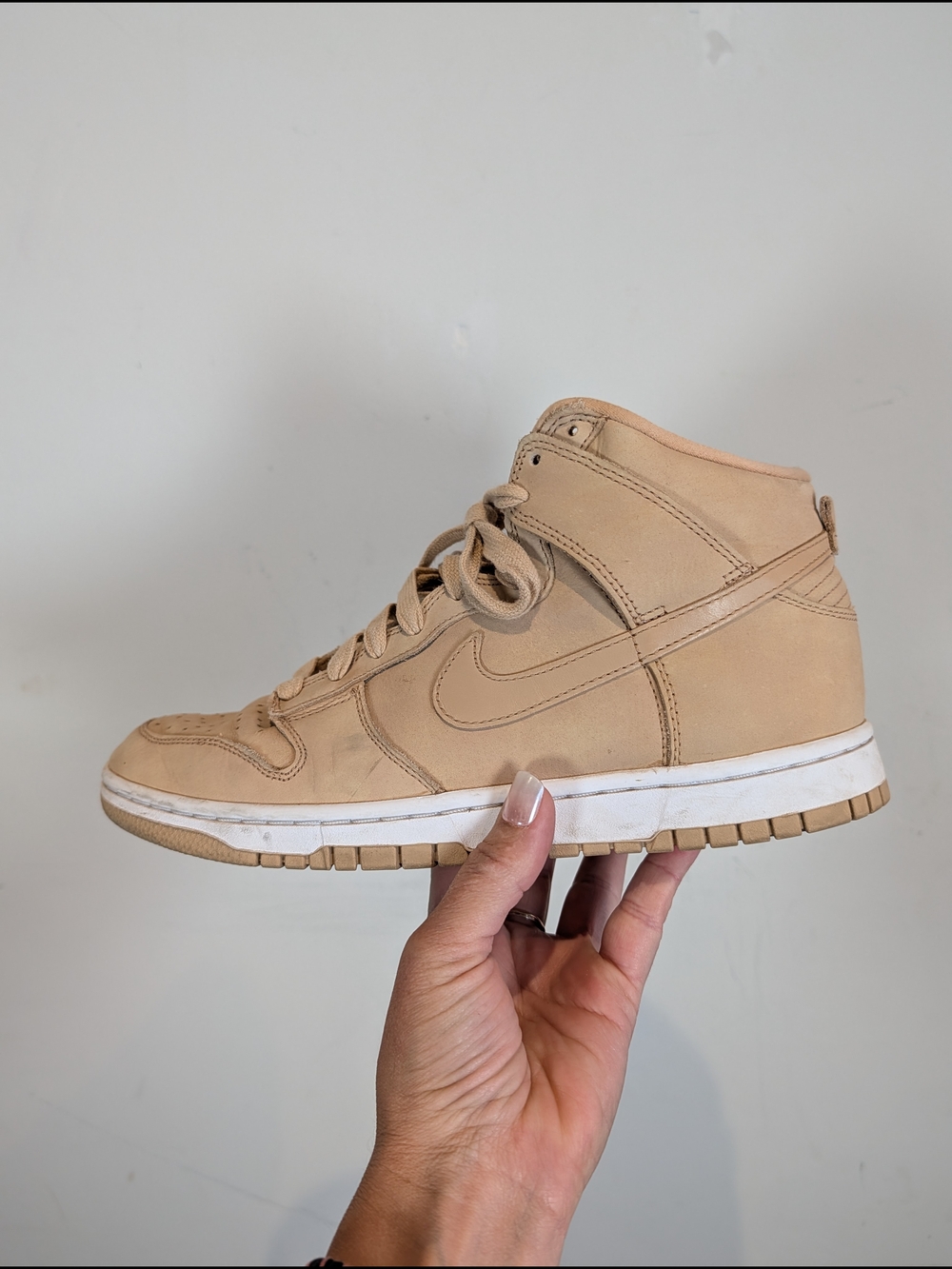 Nike Dunk High Top Sneaker in Wheat Tan, Size 10